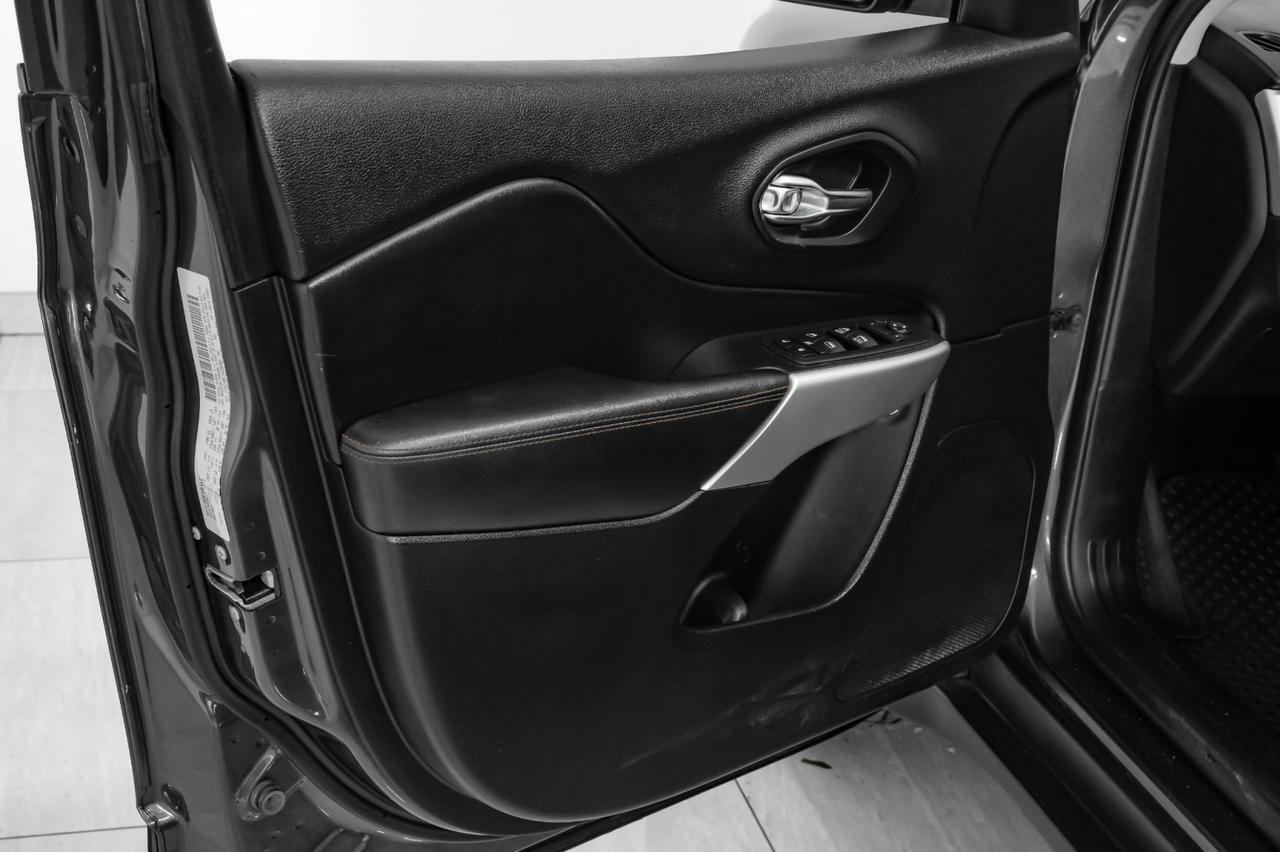 2017 Jeep Cherokee TRAILHAWK 4WD NAVIGATION HEATED SEATS REAR CAMERA BLUETOOTH CRUISE ALLOY WHEELS Carrollton TX