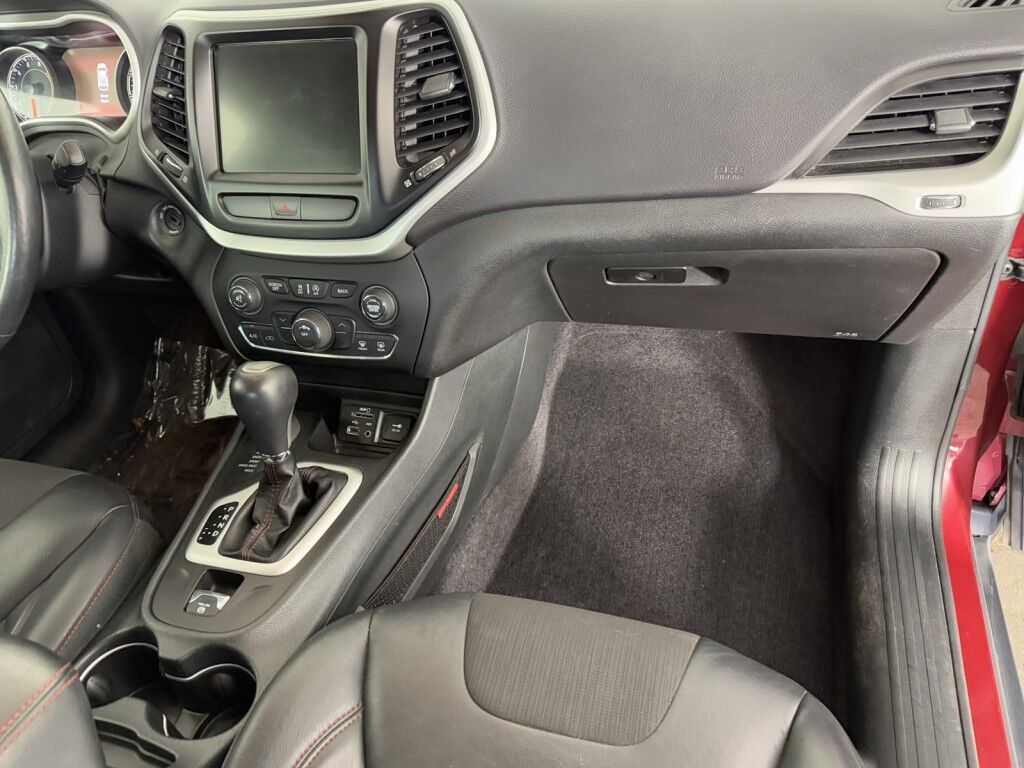 2017 Jeep Cherokee Trailhawk 4x4 V6 w/Cold Weather/Uconnect 8.4 Maumee OH