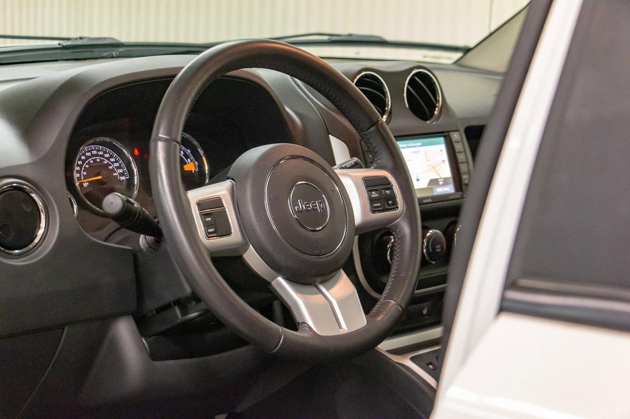 2017 Jeep Compass 4x4 High Altitude Leather Roof Nav Red Deer AB