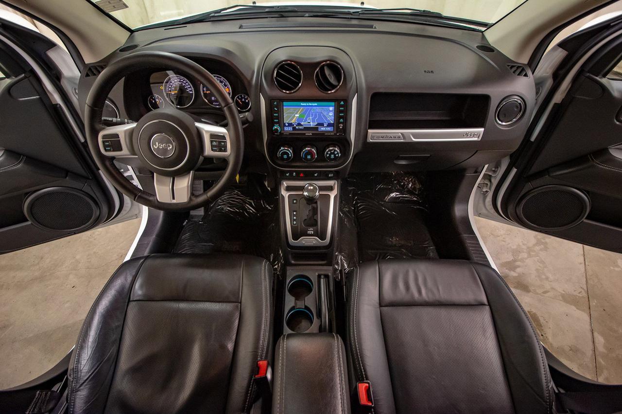 2017 Jeep Compass 4x4 High Altitude Leather Roof Nav Red Deer AB