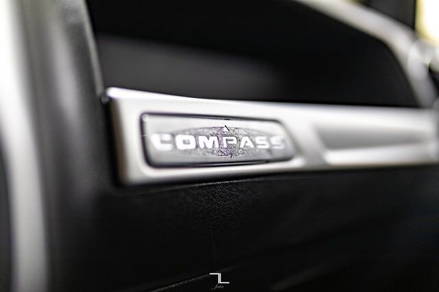 2017 Jeep Compass 4x4 High Altitude Leather Roof Red Deer AB