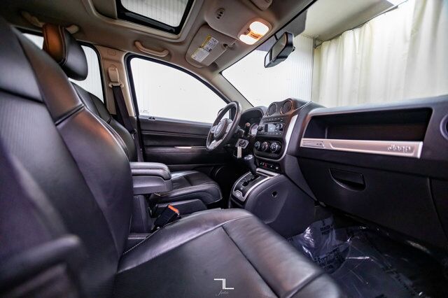 2017 Jeep Compass 4x4 High Altitude Leather Roof Red Deer AB