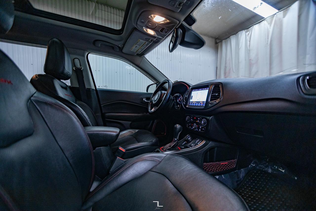 2017 Jeep Compass 4x4 Trailhawk Leather Roof Nav BCam Red Deer AB