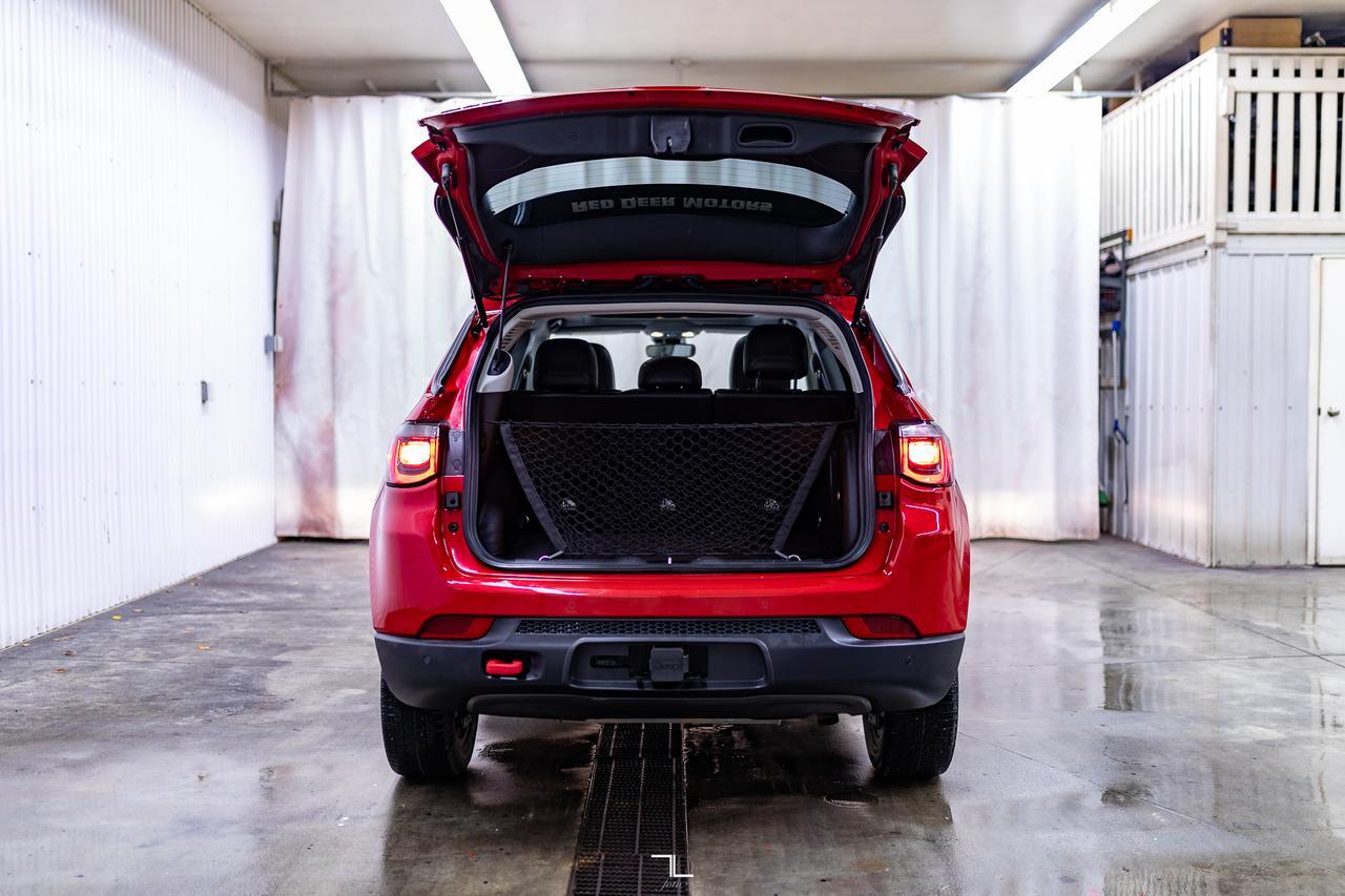 2017 Jeep Compass 4x4 Trailhawk Leather Roof Nav BCam Red Deer AB