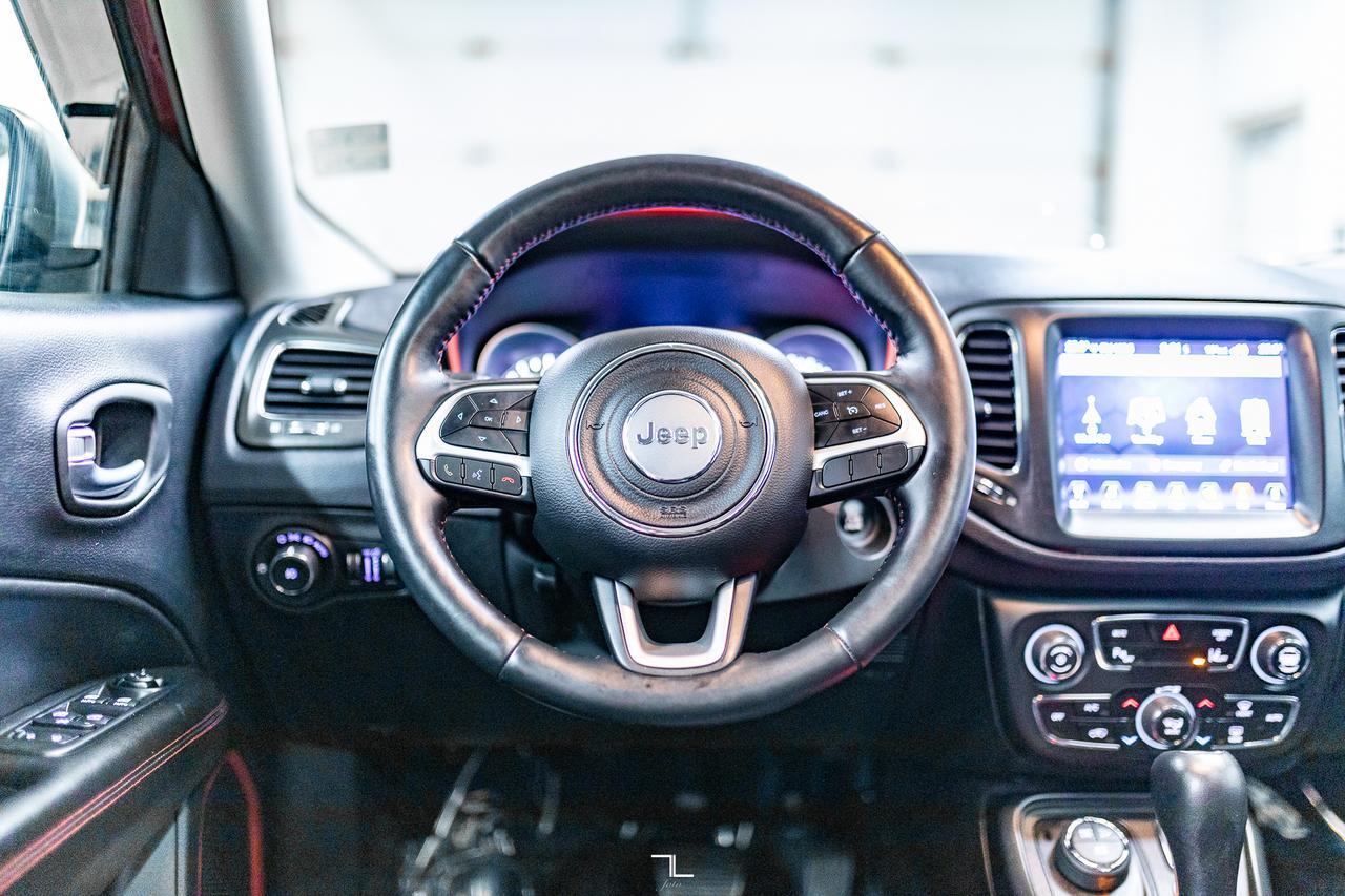 2017 Jeep Compass 4x4 Trailhawk Leather Roof Nav BCam Red Deer AB