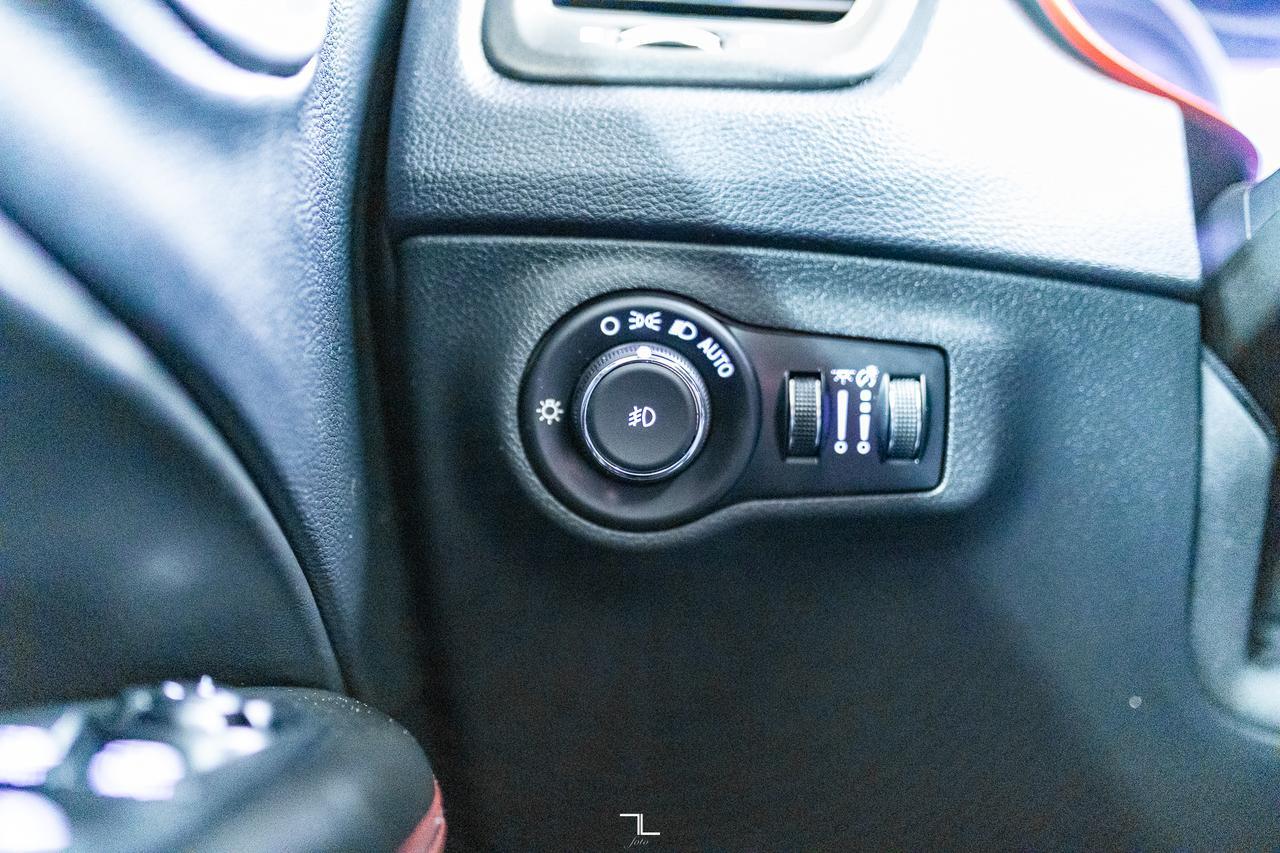 2017 Jeep Compass 4x4 Trailhawk Leather Roof Nav BCam Red Deer AB