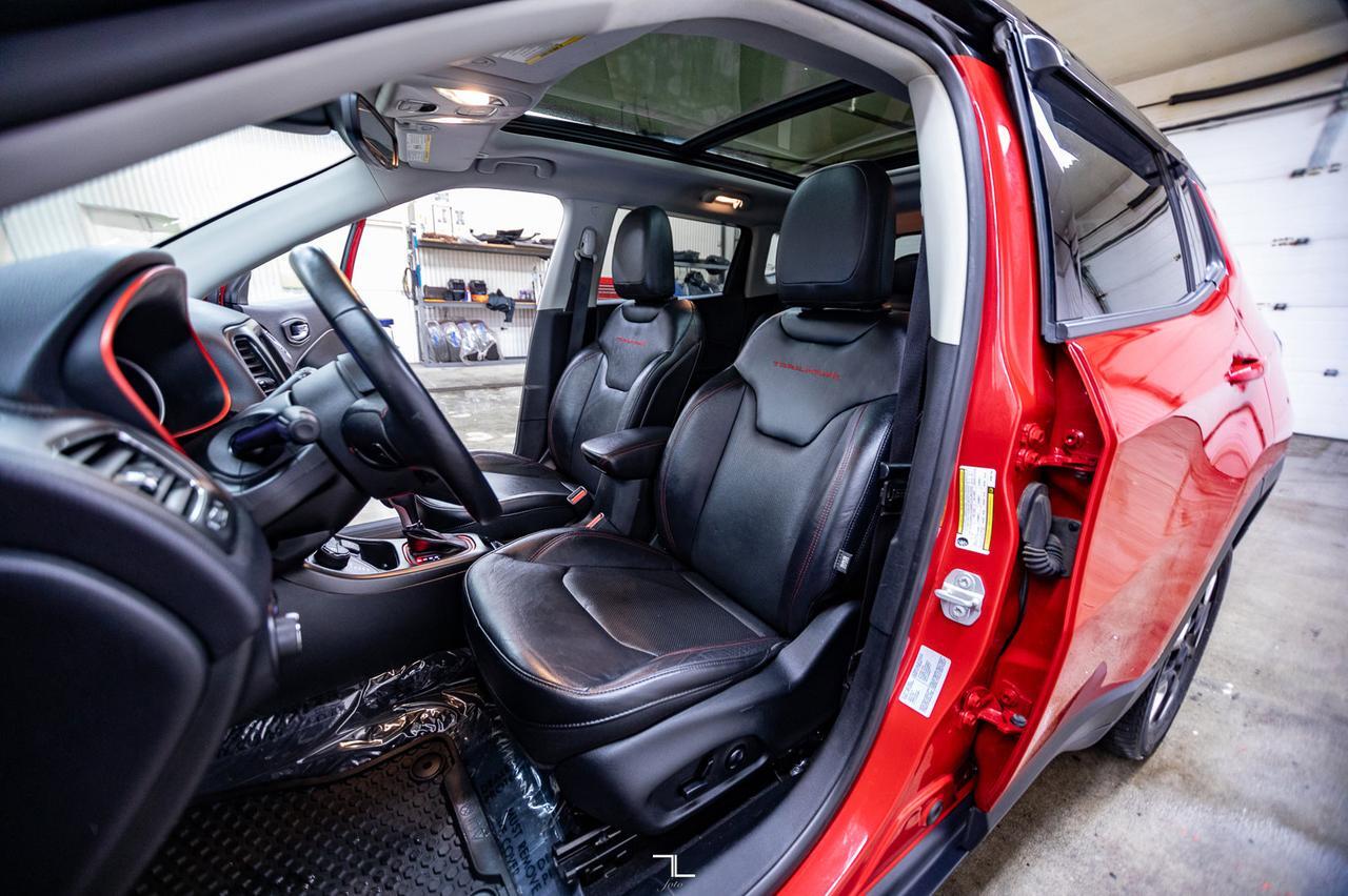 2017 Jeep Compass 4x4 Trailhawk Leather Roof Nav BCam Red Deer AB