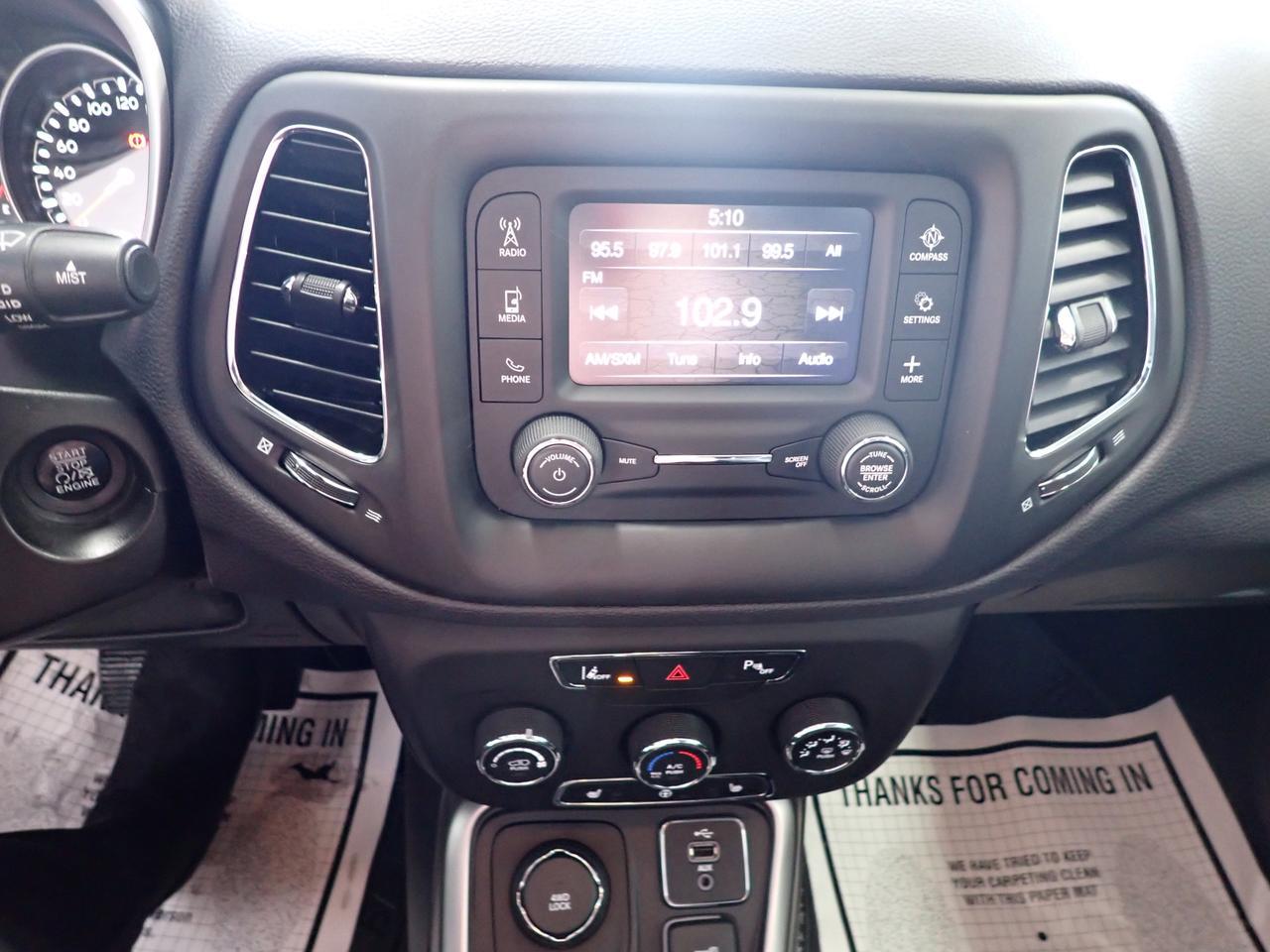 2017 Jeep Compass North 4WD *MANUAL* SUNROOF Listowel ON