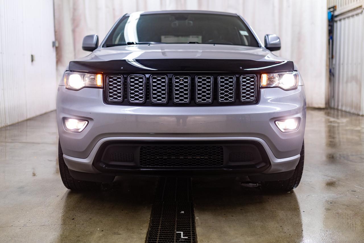 2017 Jeep Grand Cherokee 4x4 Altitude Leather Roof Nav BCam Red Deer AB