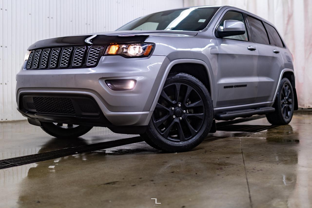 2017 Jeep Grand Cherokee 4x4 Altitude Leather Roof Nav BCam Red Deer AB