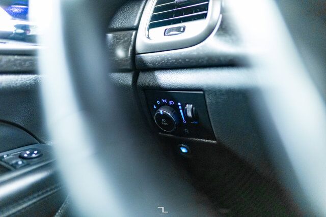 2017 Jeep Grand Cherokee 4x4 Altitude Leather Roof Nav BCam Red Deer AB