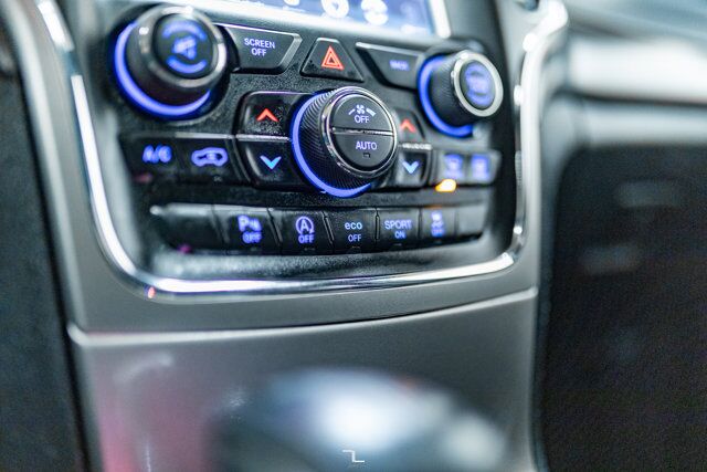 2017 Jeep Grand Cherokee 4x4 Altitude Leather Roof Nav BCam Red Deer AB