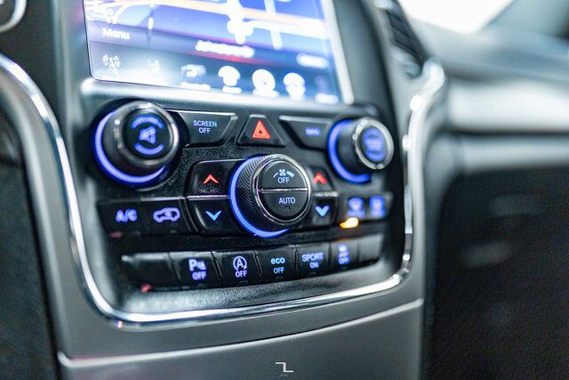 2017 Jeep Grand Cherokee 4x4 Altitude Leather Roof Nav BCam Red Deer AB