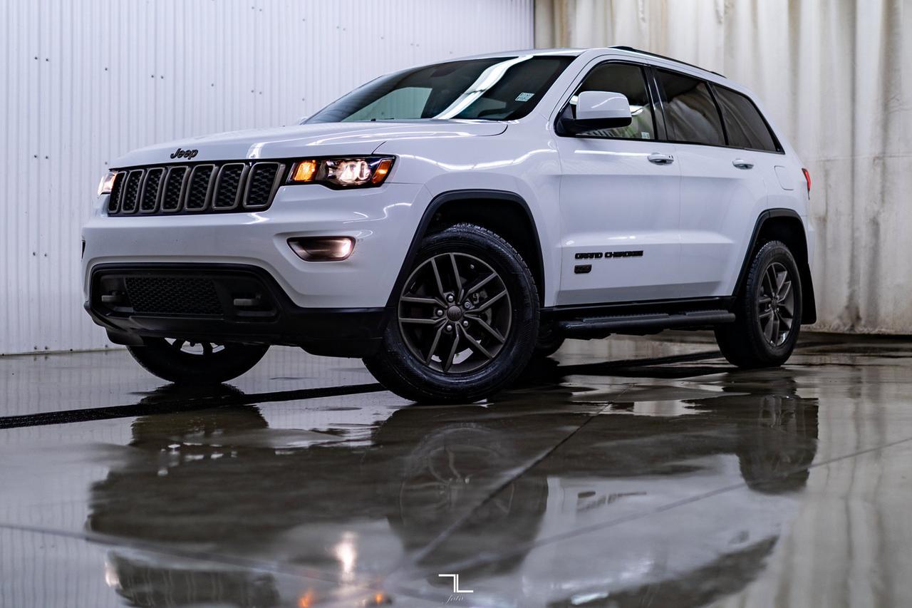 2017 Jeep Grand Cherokee 4x4 Laredo 75th Anniversary Nav Roof BCam Red Deer AB