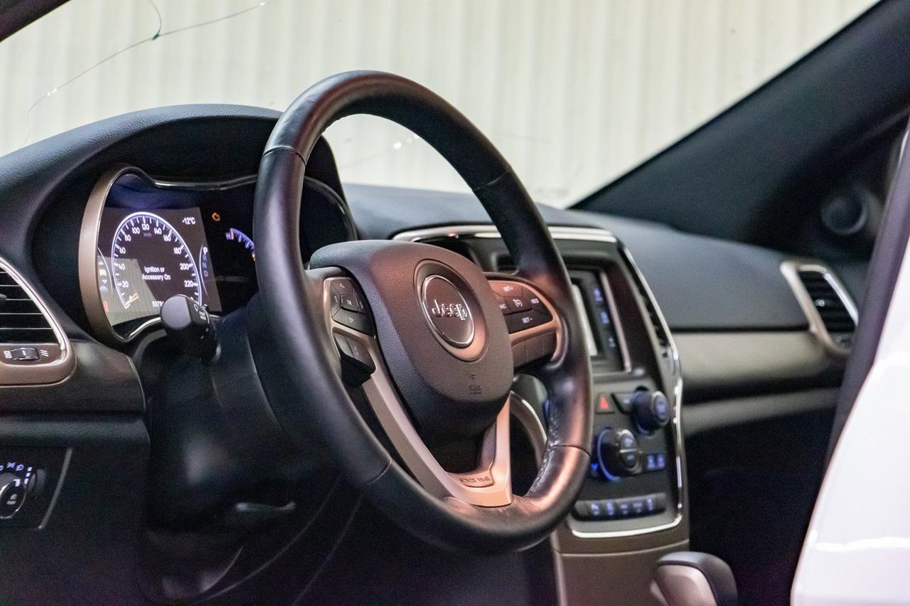 2017 Jeep Grand Cherokee 4x4 Laredo BCam Heated Seats Red Deer AB