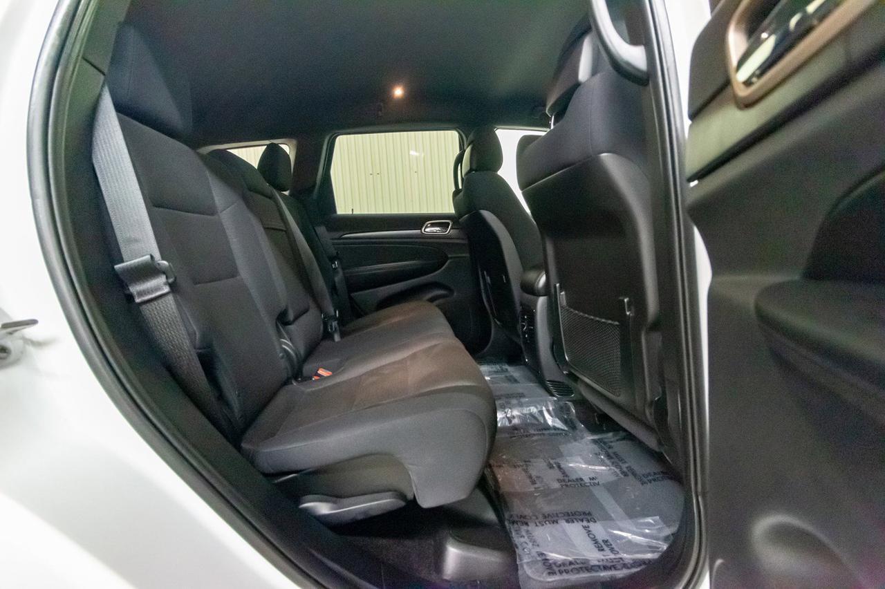 2017 Jeep Grand Cherokee 4x4 Laredo BCam Heated Seats Red Deer AB