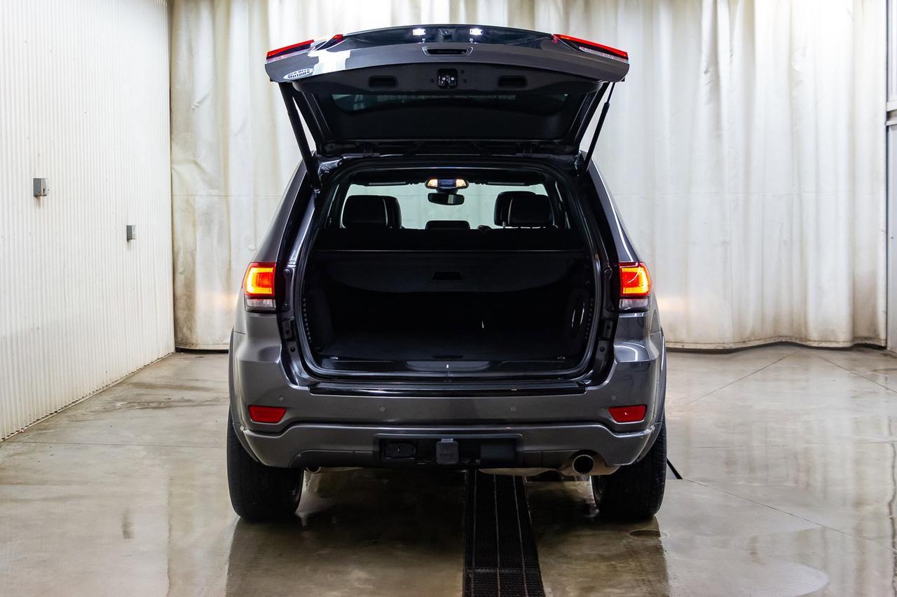 2017 Jeep Grand Cherokee 4x4 Laredo Leather Roof Nav Red Deer AB