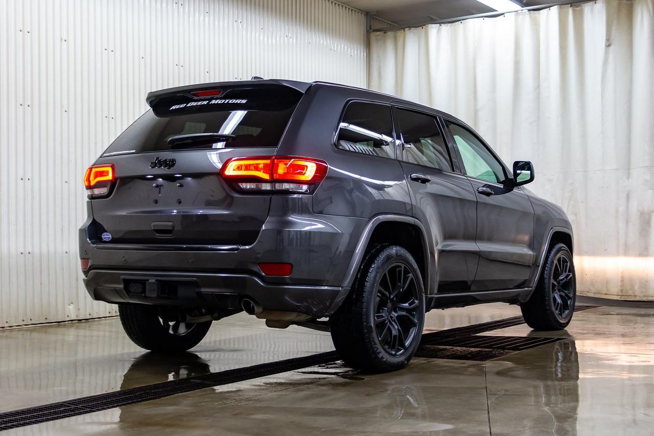 2017 Jeep Grand Cherokee 4x4 Laredo Leather Roof Nav Red Deer AB