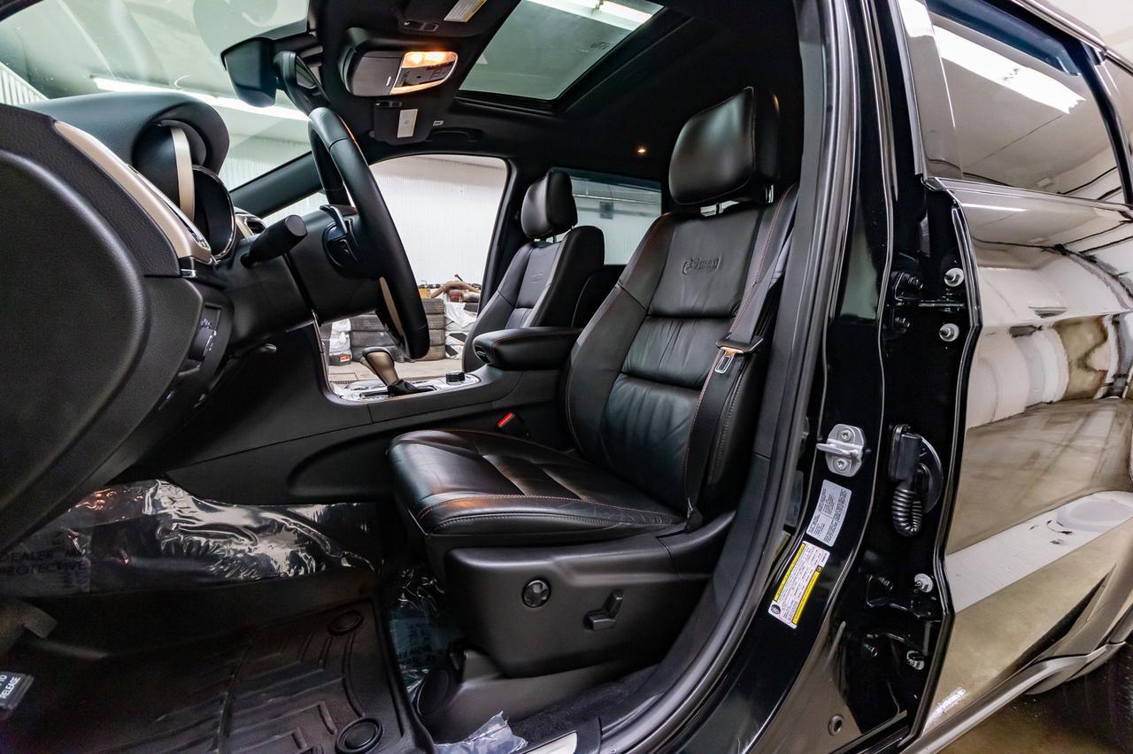 2017 Jeep Grand Cherokee 4x4 Limited 75th Anniversary Leather Roof Red Deer AB