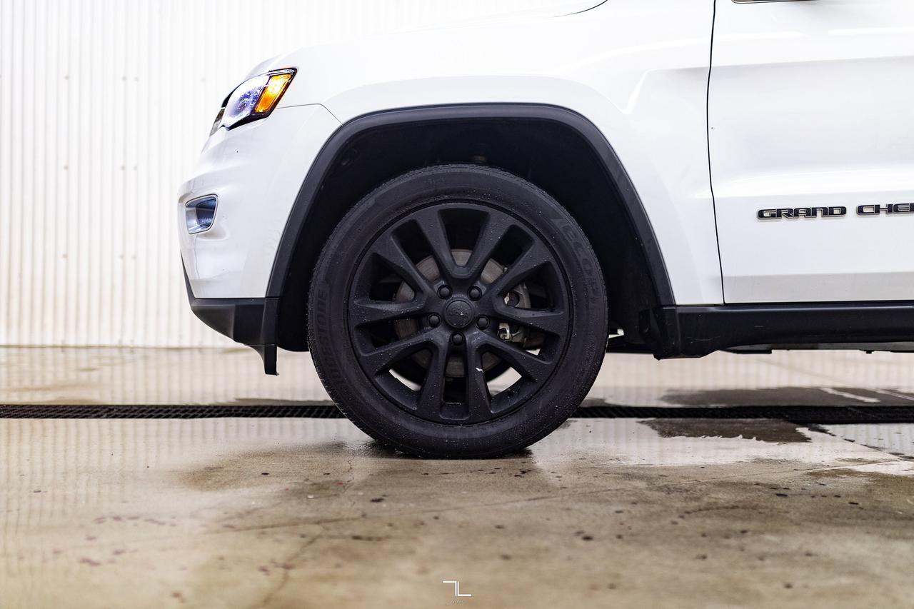 2017 Jeep Grand Cherokee 4x4 Limited Leather Roof BCam Red Deer AB