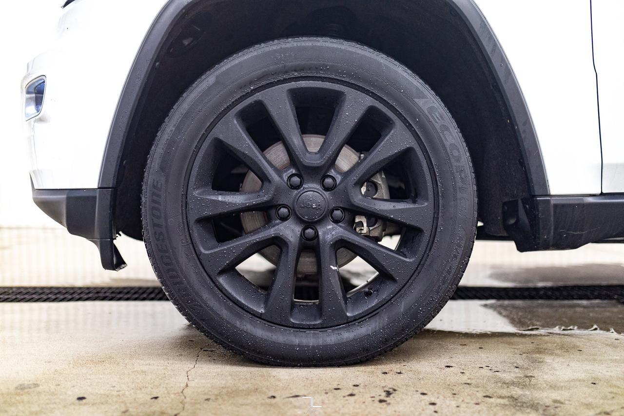 2017 Jeep Grand Cherokee 4x4 Limited Leather Roof BCam Red Deer AB