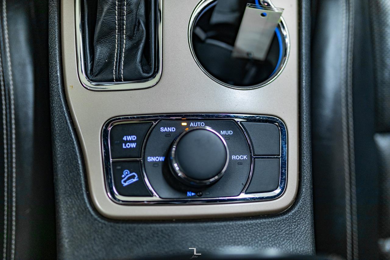 2017 Jeep Grand Cherokee 4x4 Limited Leather Roof BCam Red Deer AB