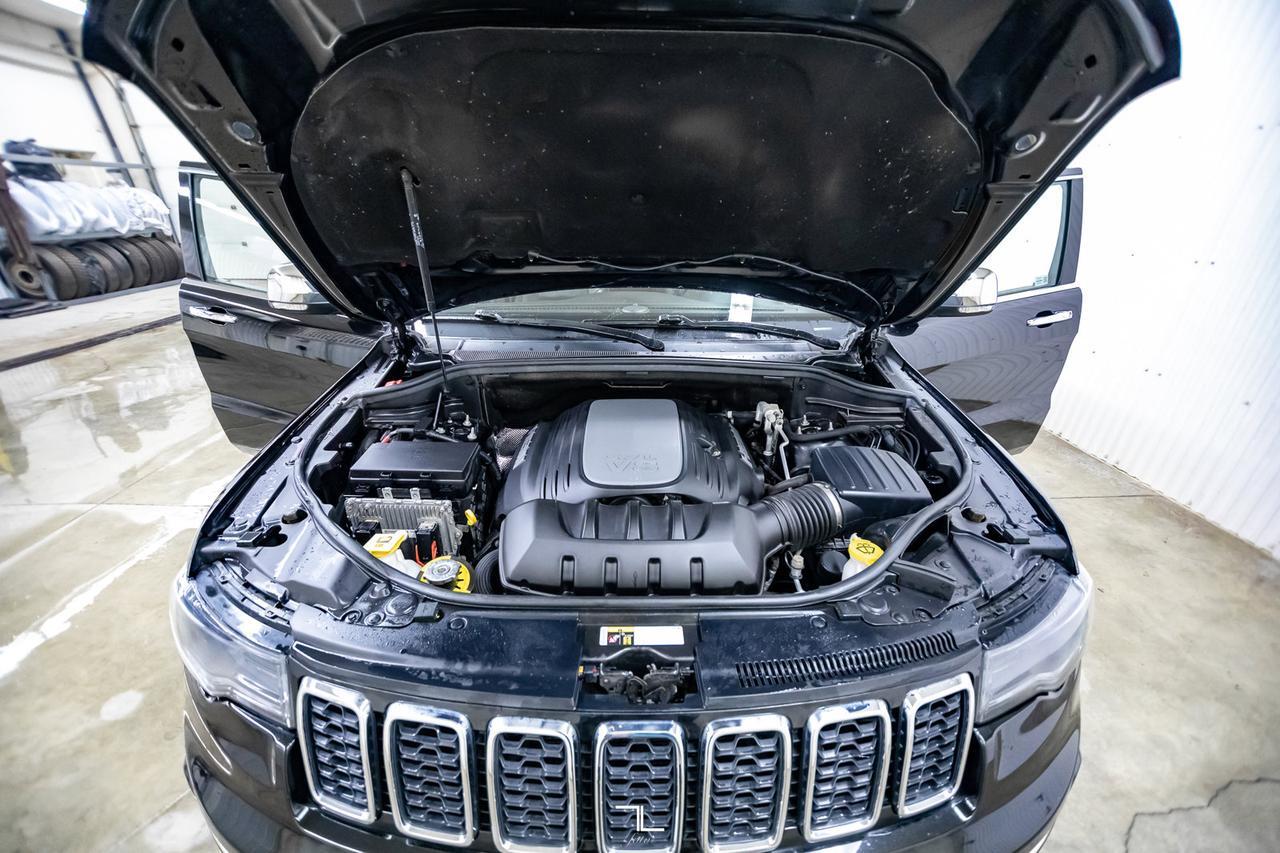2017 Jeep Grand Cherokee 4x4 Limited Leather Roof BCam Red Deer AB