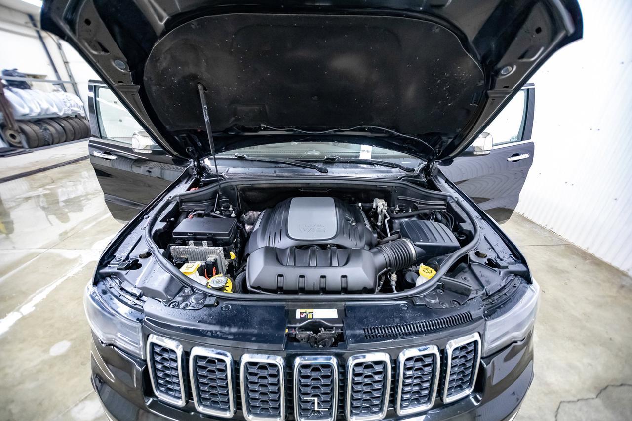 2017 Jeep Grand Cherokee 4x4 Limited Leather Roof BCam Red Deer AB