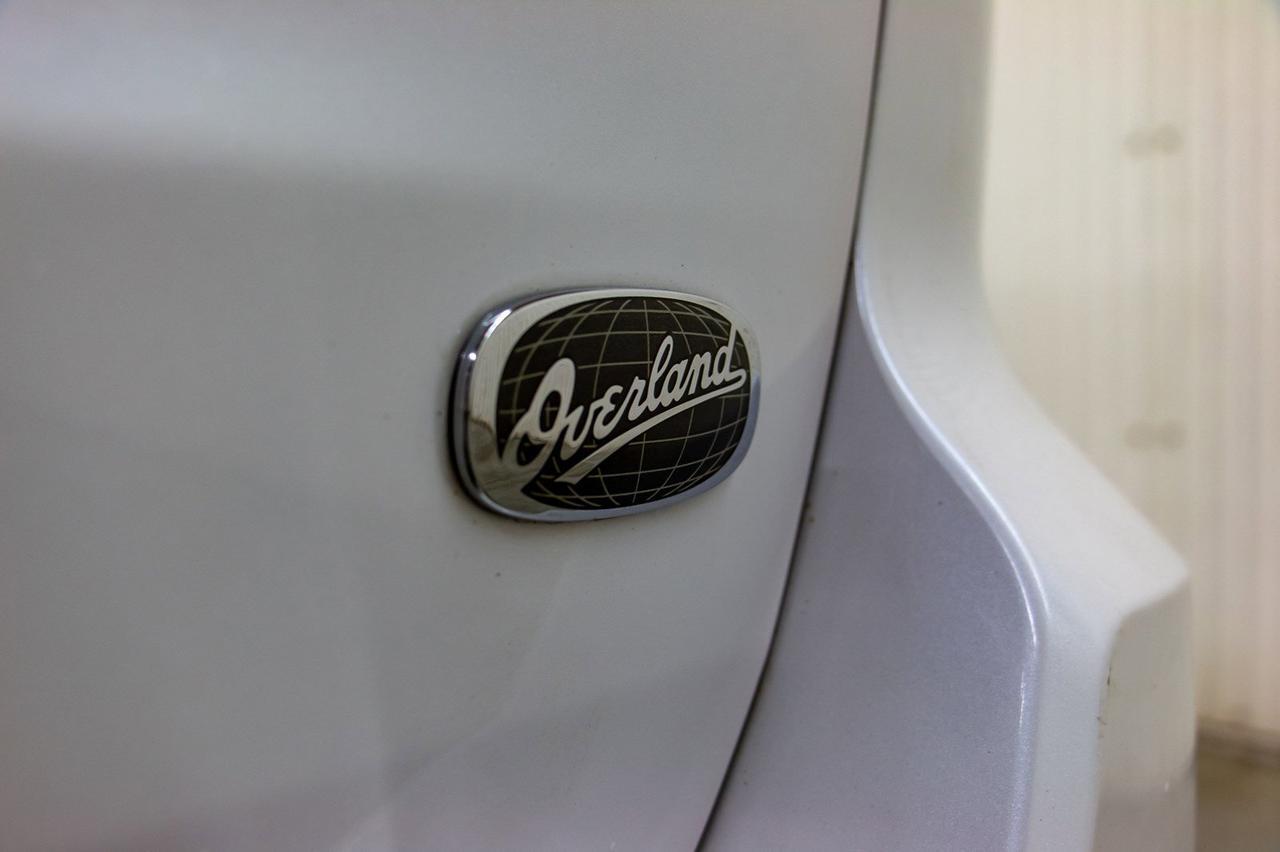 2017 Jeep Grand Cherokee 4x4 Overland Leather Roof Nav Red Deer AB