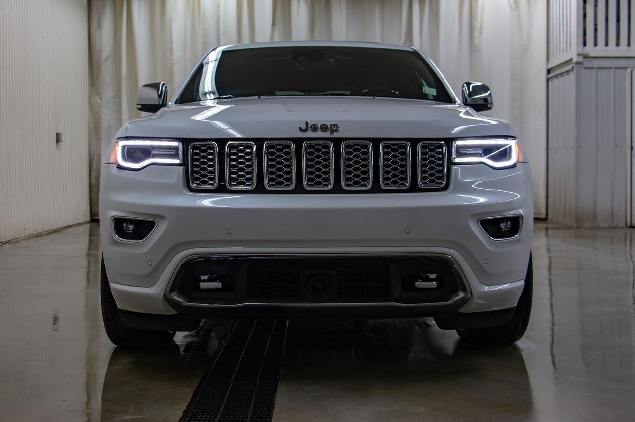 2017 Jeep Grand Cherokee 4x4 Overland Leather Roof Nav Red Deer AB