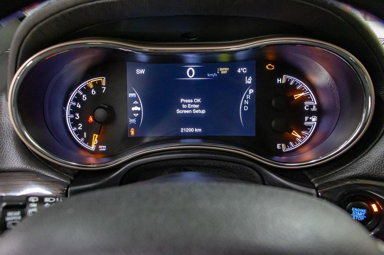 2017 Jeep Grand Cherokee 4x4 Overland Leather Roof Nav Red Deer AB