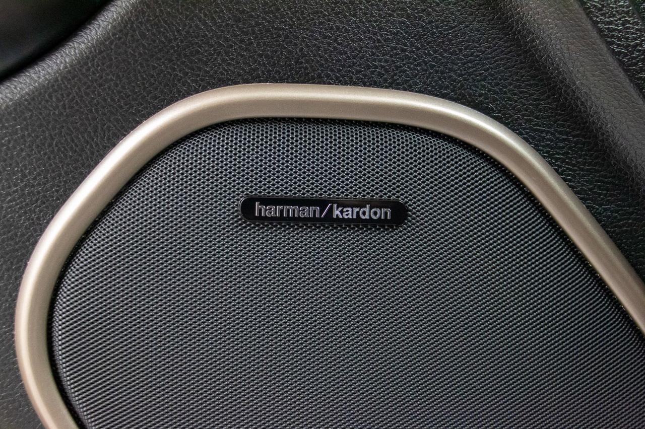 2017 Jeep Grand Cherokee 4x4 Overland Leather Roof Nav Red Deer AB