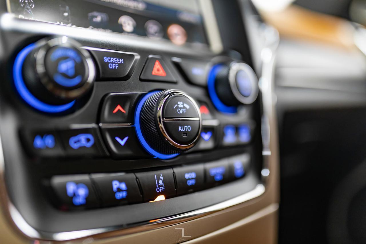 2017 Jeep Grand Cherokee 4x4 Summit HEMI Leather Roof Nav Red Deer AB