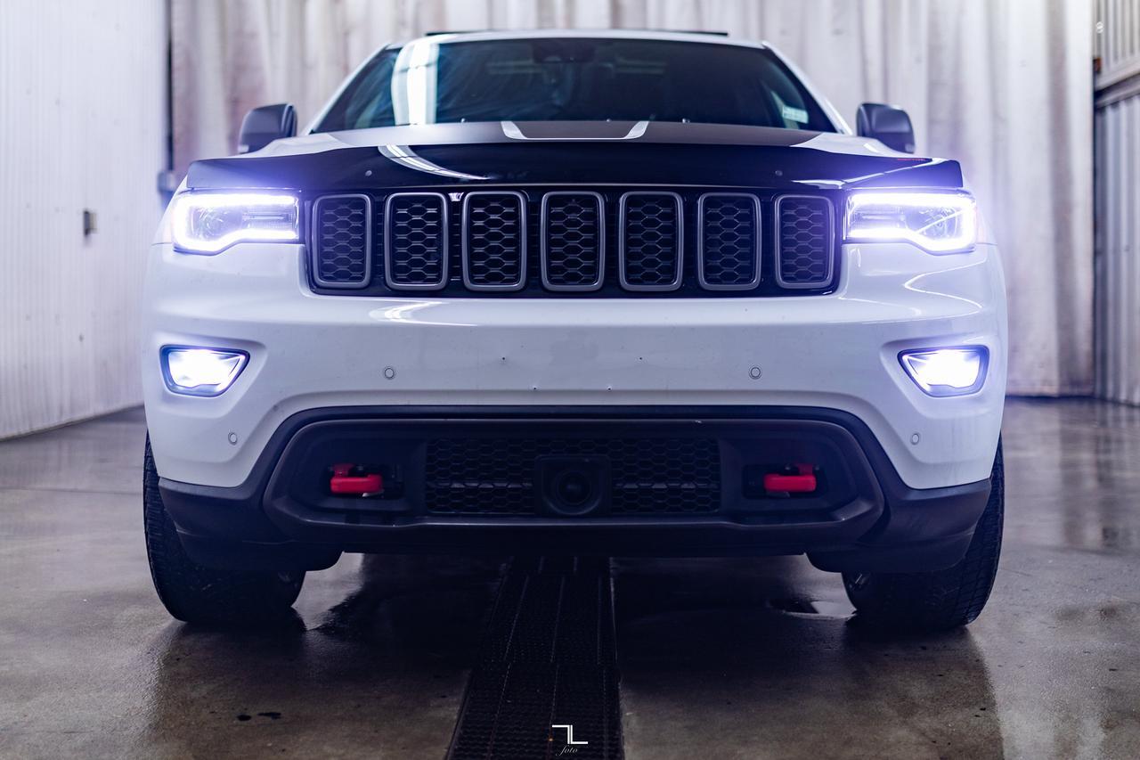 2017 Jeep Grand Cherokee 4x4 Trailhawk Leather Roof Nav BCam Red Deer AB