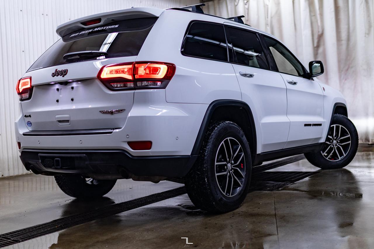 2017 Jeep Grand Cherokee 4x4 Trailhawk Leather Roof Nav BCam Red Deer AB
