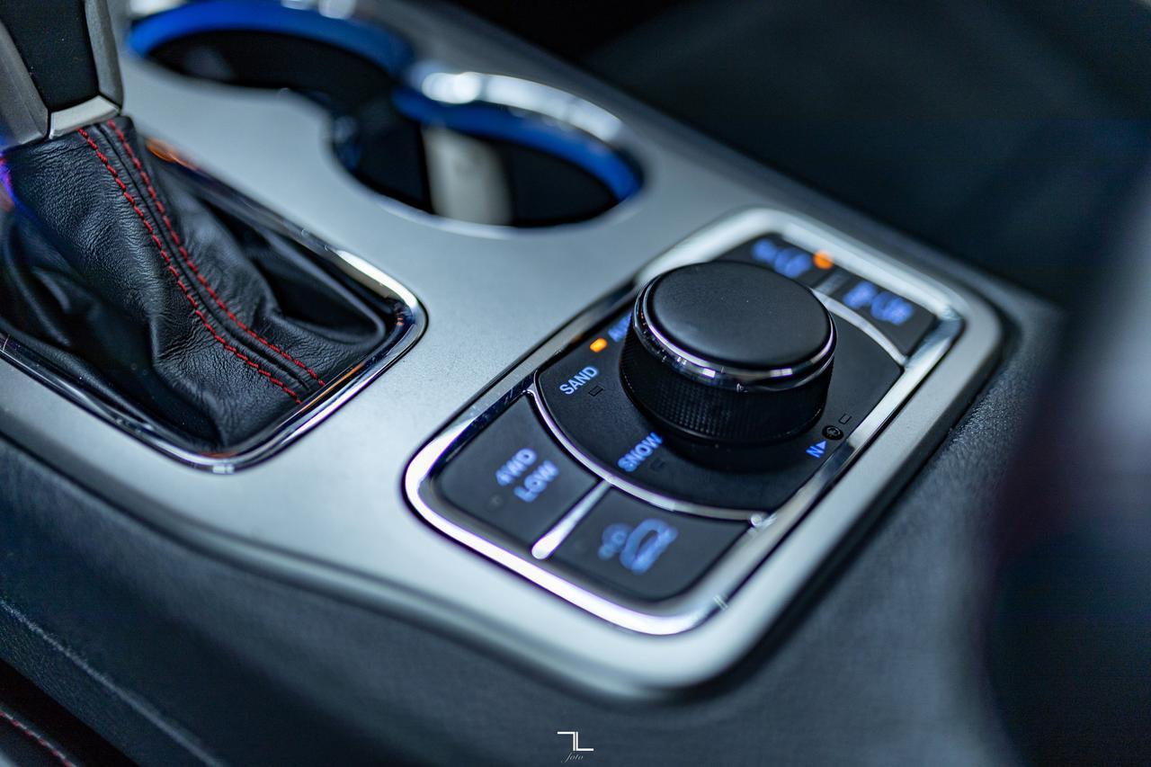 2017 Jeep Grand Cherokee 4x4 Trailhawk Leather Roof Nav BCam Red Deer AB