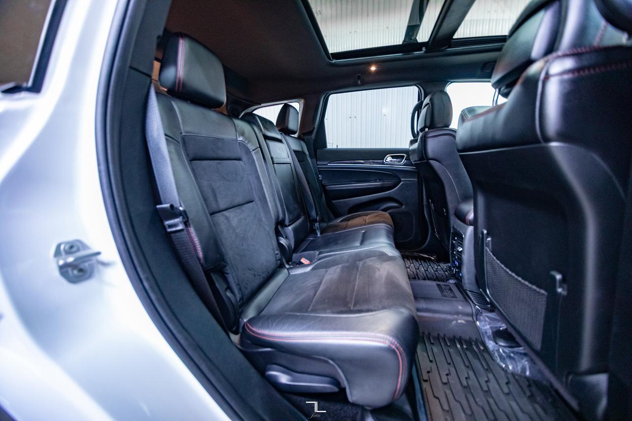 2017 Jeep Grand Cherokee 4x4 Trailhawk Leather Roof Nav BCam Red Deer AB