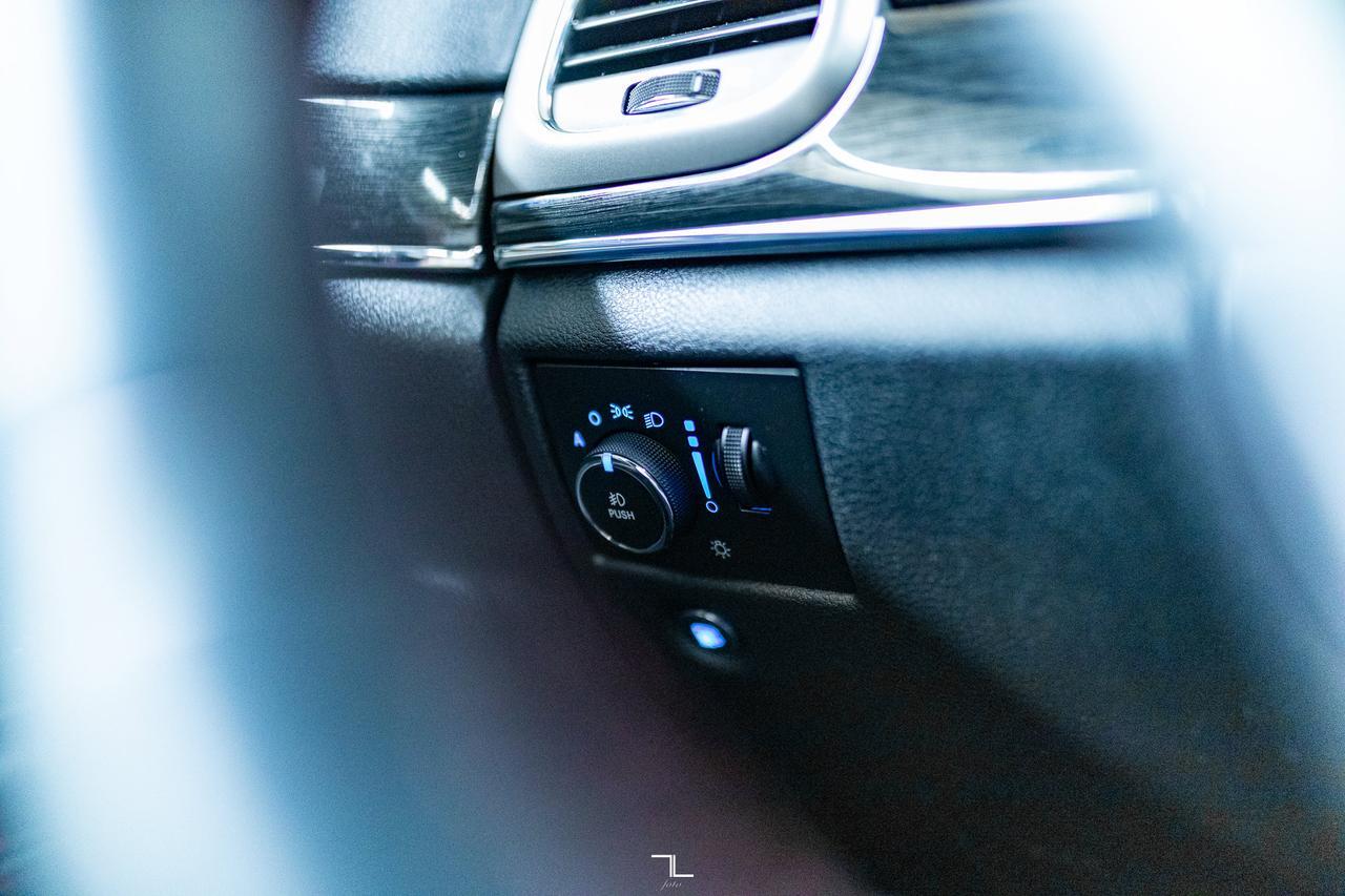 2017 Jeep Grand Cherokee 4x4 Trailhawk Leather Roof Nav BCam Red Deer AB