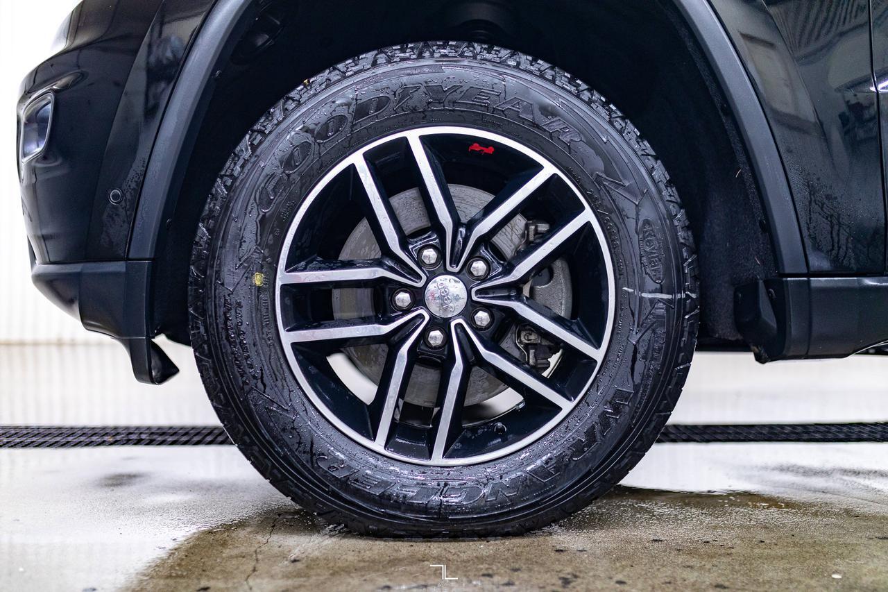 2017 Jeep Grand Cherokee 4x4 Trailhawk Leather Roof Nav BCam Red Deer AB