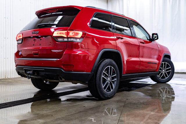 2017 Jeep Grand Cherokee 4x4 Trailhawk Leather Roof Nav BCam Red Deer AB