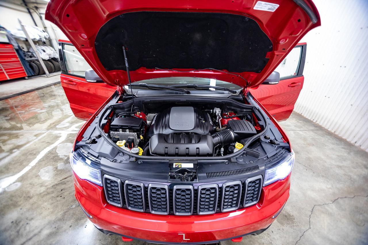 2017 Jeep Grand Cherokee 4x4 Trailhawk Leather Roof Nav BCam Red Deer AB