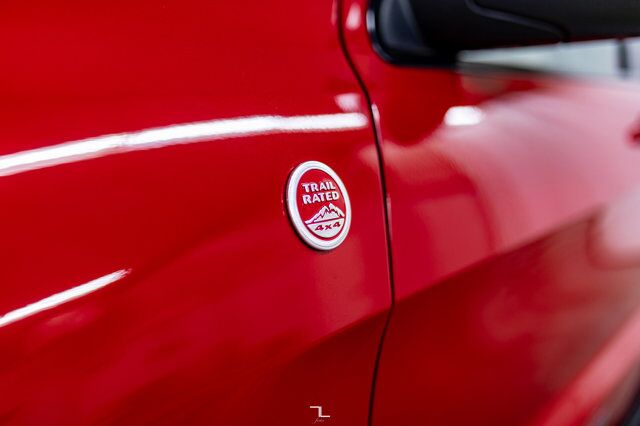 2017 Jeep Grand Cherokee 4x4 Trailhawk Leather Roof Nav BCam Red Deer AB