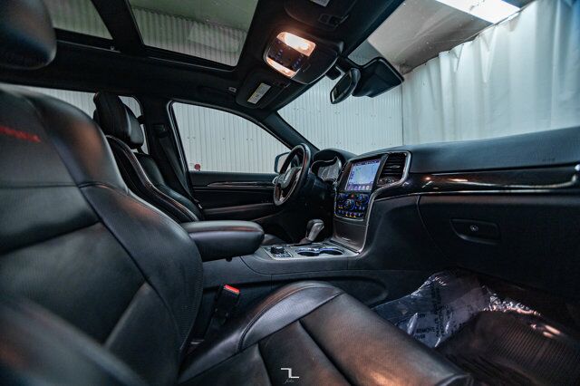 2017 Jeep Grand Cherokee 4x4 Trailhawk Leather Roof Nav BCam Red Deer AB