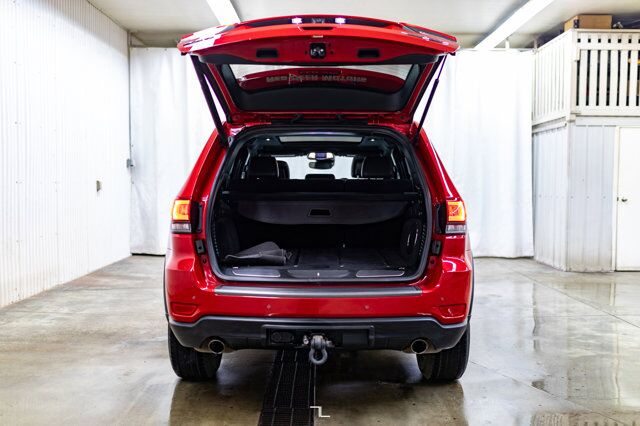 2017 Jeep Grand Cherokee 4x4 Trailhawk Leather Roof Nav BCam Red Deer AB