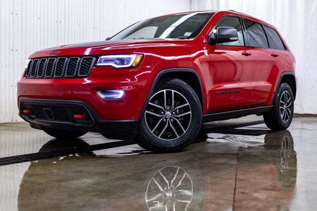 2017 Jeep Grand Cherokee 4x4 Trailhawk Leather Roof Nav BCam Red Deer AB