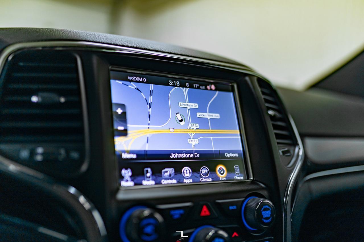 2017 Jeep Grand Cherokee 4x4 Trailhawk Leather Roof Nav Red Deer AB