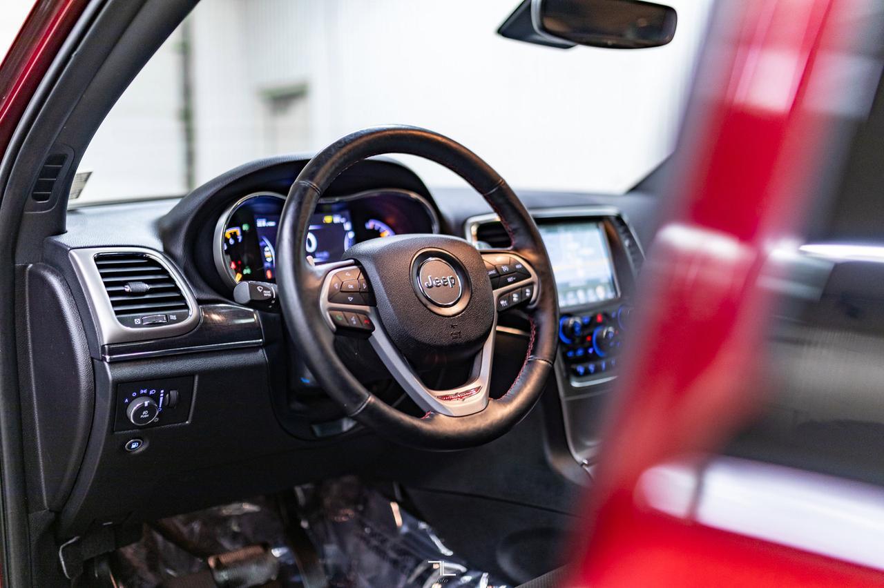 2017 Jeep Grand Cherokee 4x4 Trailhawk Leather Roof Nav Red Deer AB