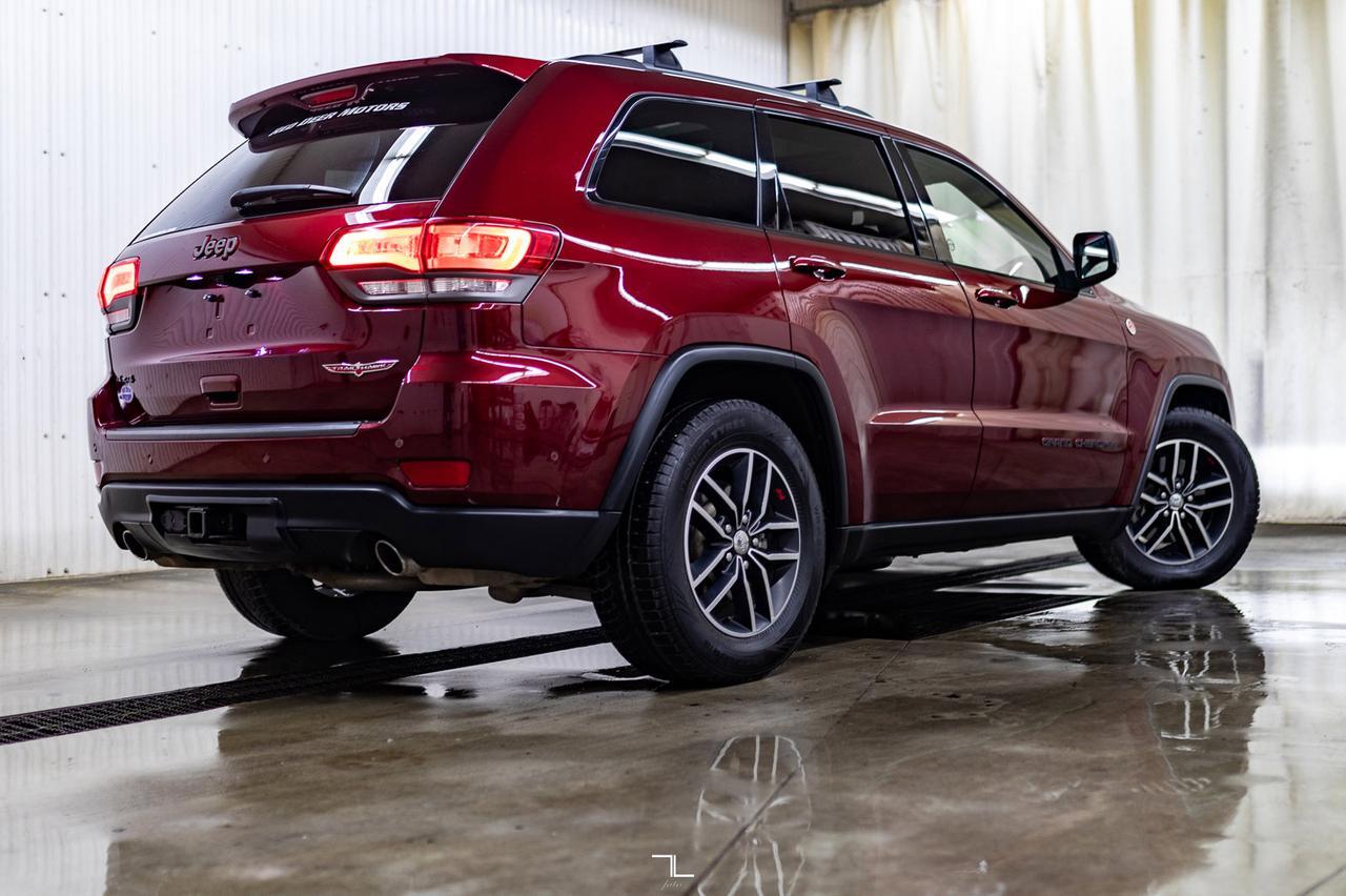 2017 Jeep Grand Cherokee 4x4 Trailhawk Leather Roof Nav Red Deer AB