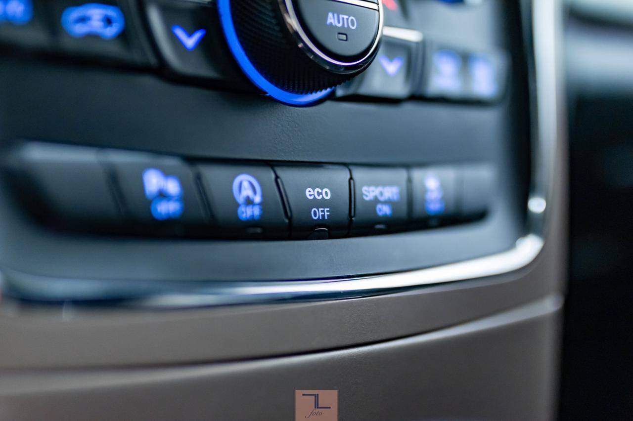 2017 Jeep Grand Cherokee AWD Laredo Roof BCam Red Deer AB