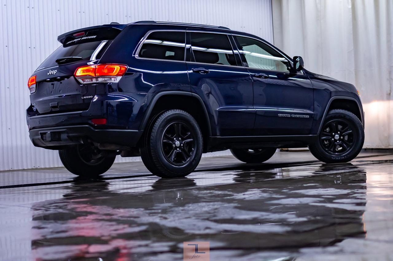 2017 Jeep Grand Cherokee AWD Laredo Roof BCam Red Deer AB